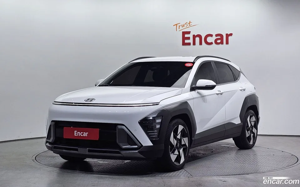 Hyundai Kona 2.0 2WD 2023 — фото 1, купить с доставкой в Москву