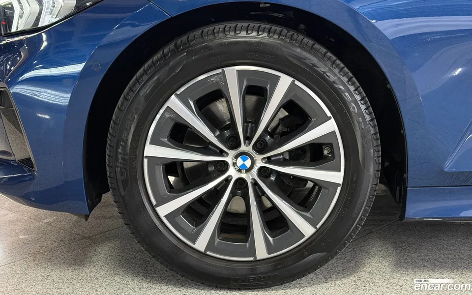 BMW 3 Series 320d 2023 — миниатюра 5