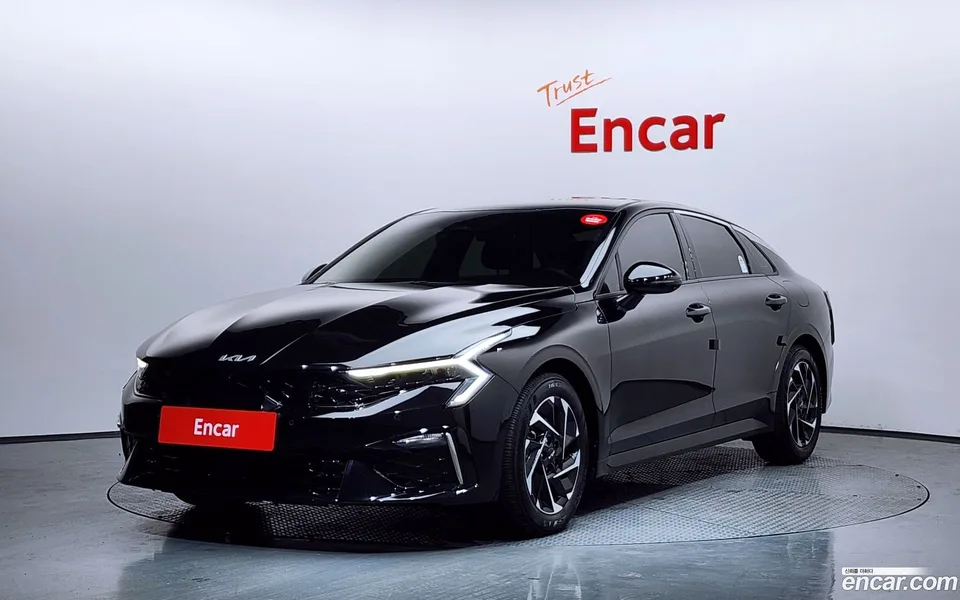 Kia K5 Hybrid 2025 — фото 1, купить с доставкой в Москву