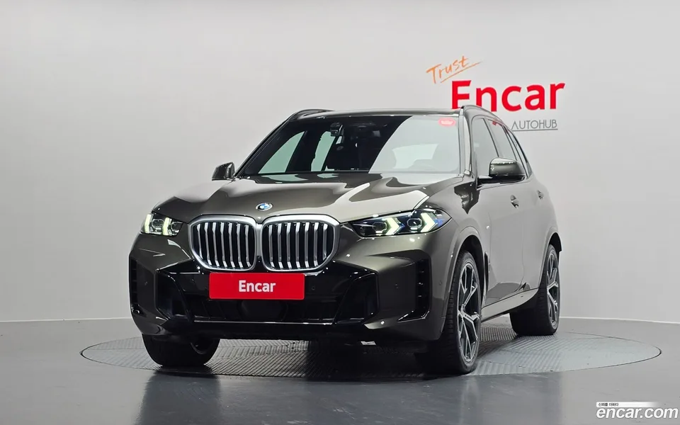 BMW X5 xDrive 40i M 2025 — миниатюра 3