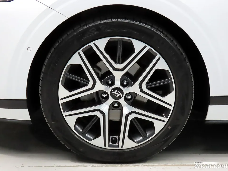Hyundai Grandeur Hybrid 2023 — миниатюра 5