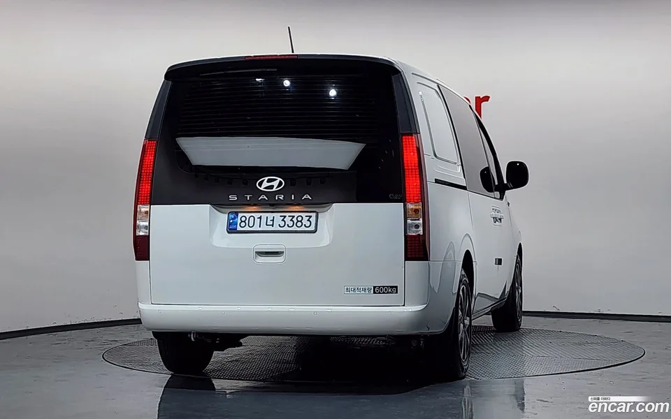 Hyundai Staria 5 2025 — миниатюра 4