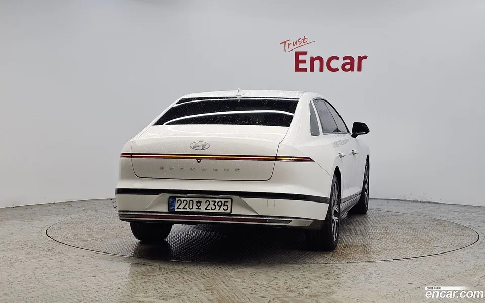 Hyundai Grandeur 2.5 2WD 2023 — миниатюра 4