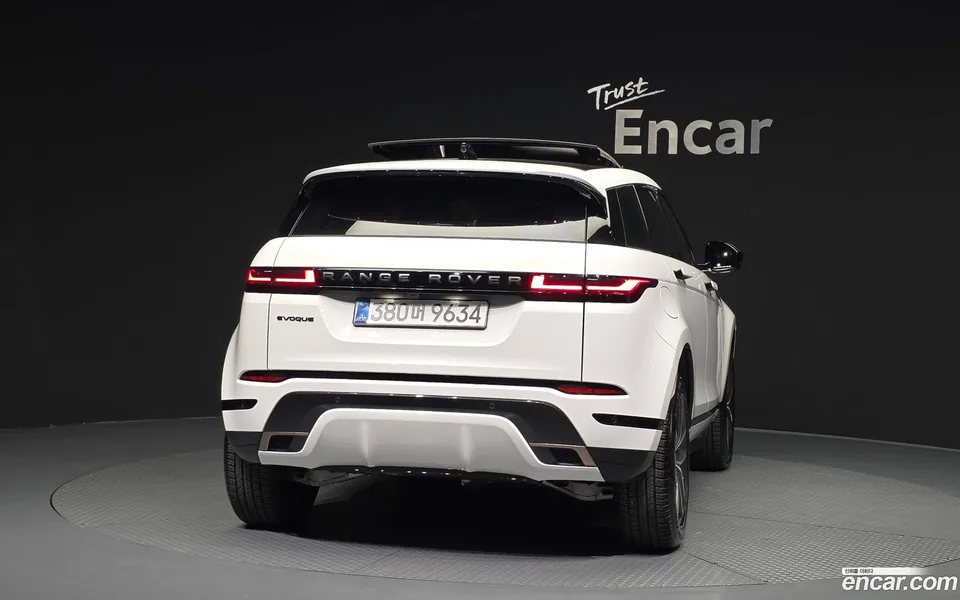 Land Rover Range Rover Evoque P250 SE 2025 — миниатюра 4