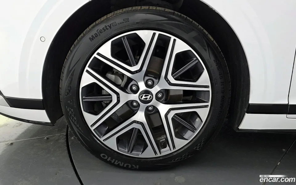 Hyundai Grandeur 2.5 2WD 2023 — миниатюра 5