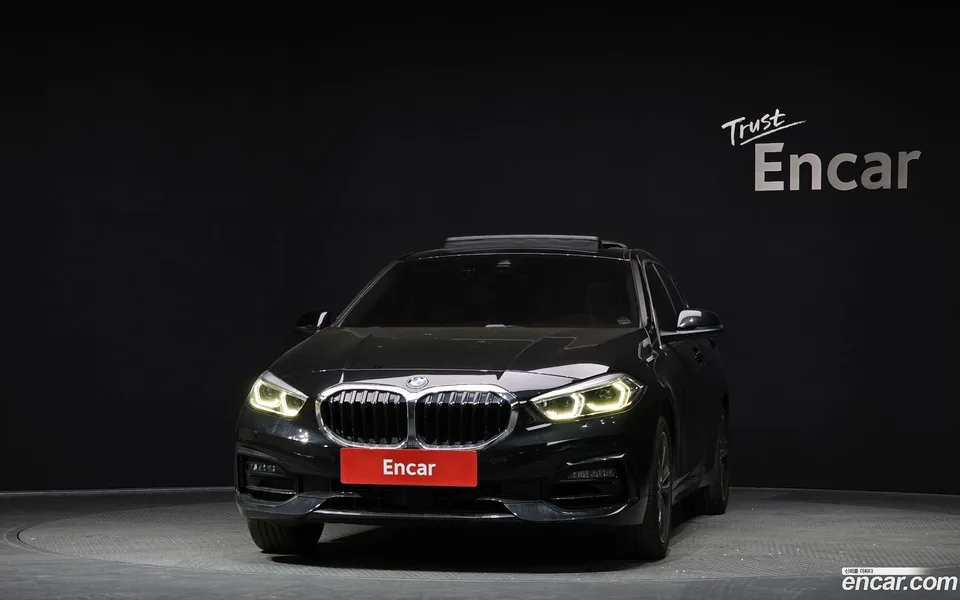 BMW 1 Series 120i 2023 — миниатюра 3