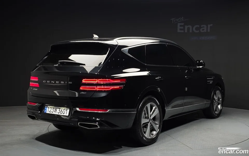 Genesis GV80 2.5T AWD 2023 — миниатюра 2