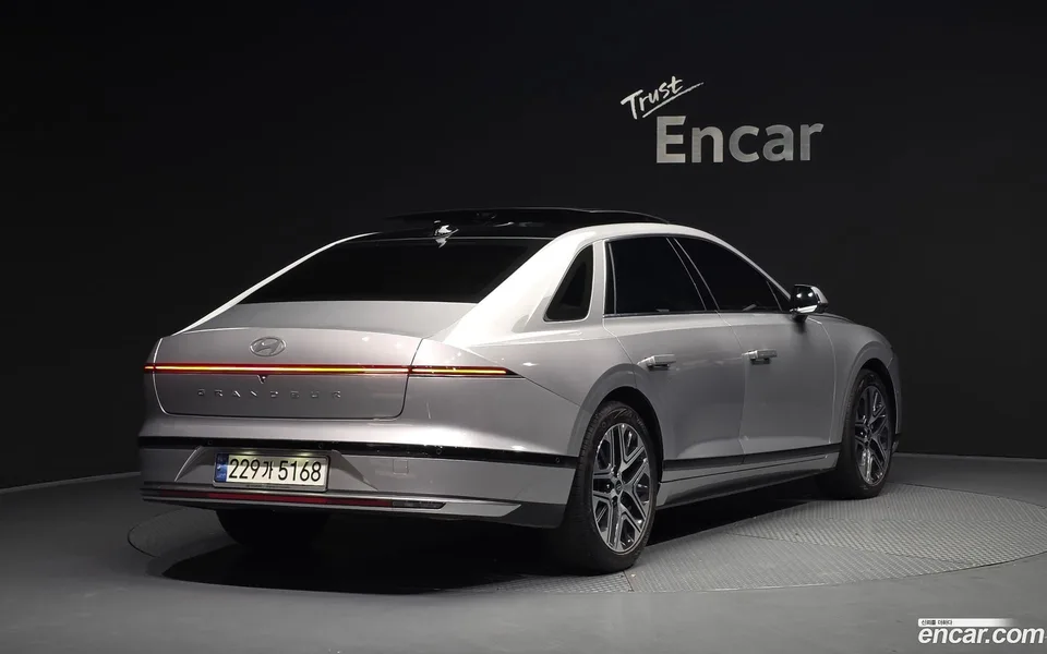 Hyundai Grandeur Hybrid 2024 — миниатюра 2
