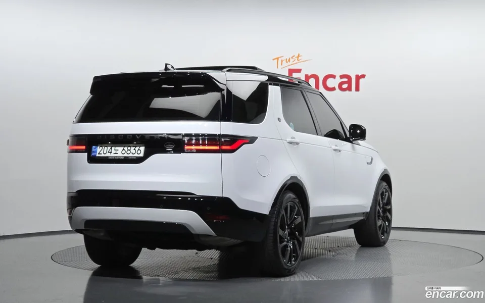 Land Rover Discovery P360 R- SE 2022 — миниатюра 2