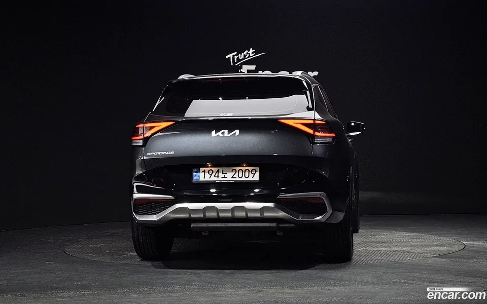 Kia Sportage 1.6 2WD 2023 — миниатюра 4