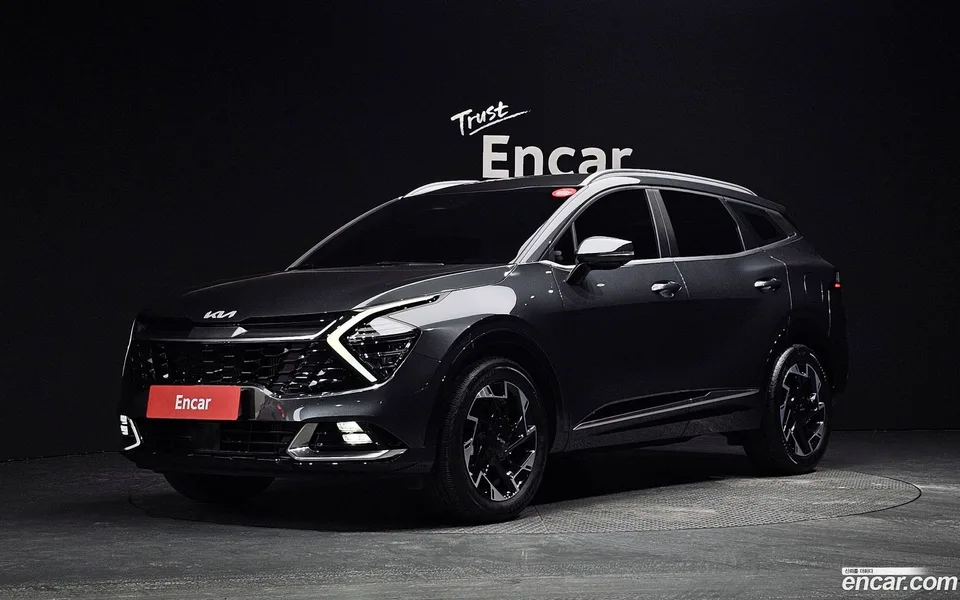 Kia Sportage 1.6 2WD 2023 — фото 1, купить с доставкой в Москву