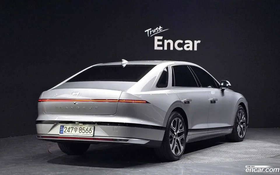 Hyundai Grandeur 3.5 2WD 2023 — миниатюра 2