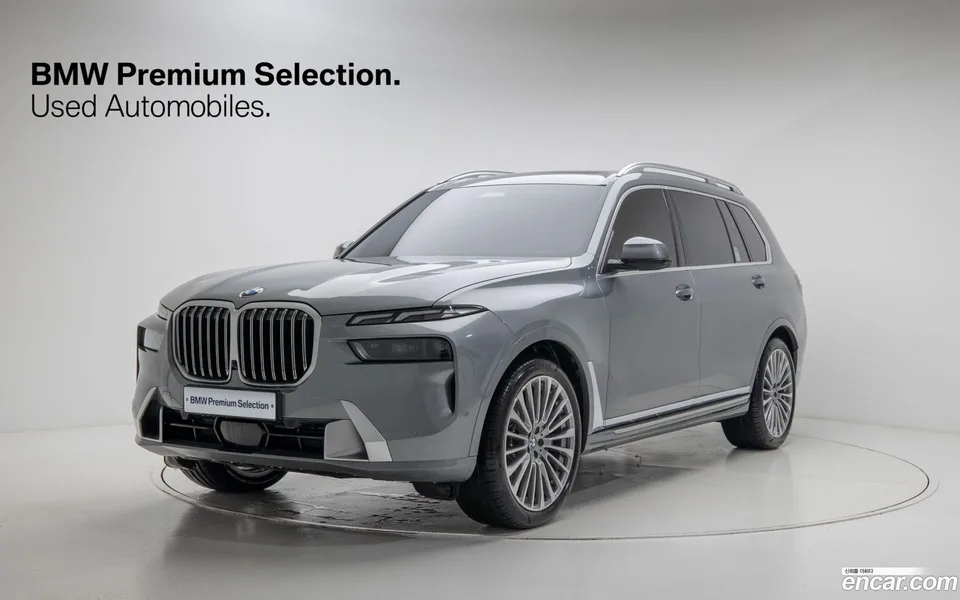 BMW X7 (G07) xDrive 40i 6 2025 — фото 1, купить с доставкой в Москву