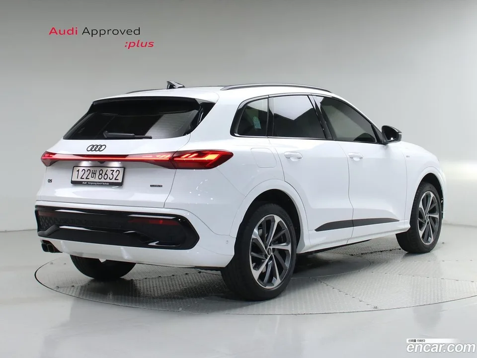 Audi Q5 (80A) 40 TDI S Line 2025 — миниатюра 2