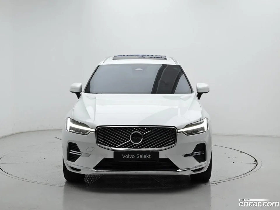 Volvo XC60 T8 2025 — миниатюра 3
