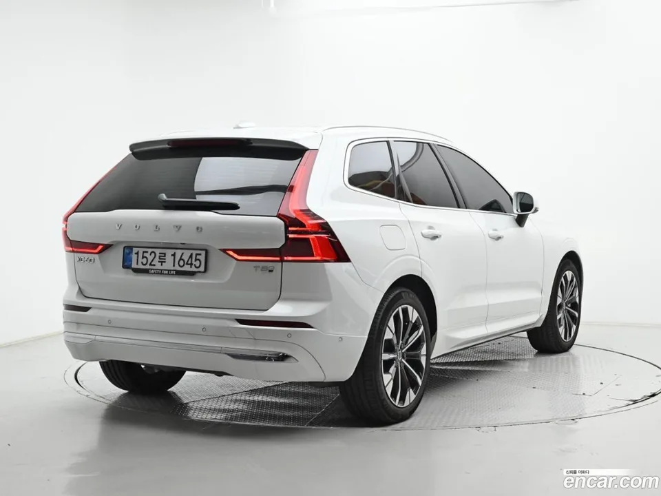 Volvo XC60 T8 2025 — миниатюра 2