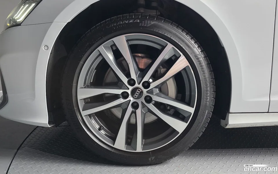 Audi A6 45 TFSI 2023 — миниатюра 5