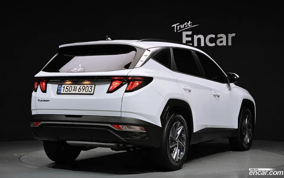 Hyundai Tucson Hybrid 2WD 2022 — миниатюра 2