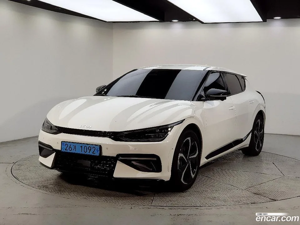 Kia EV6 4WD 2022 — миниатюра 2