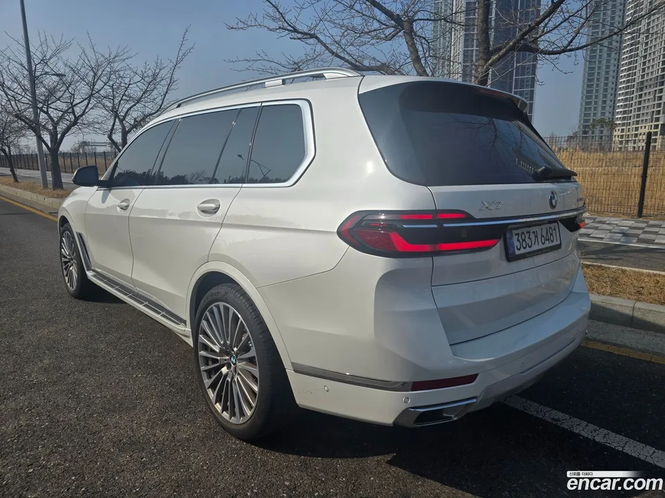 BMW X7 xDrive 40d 6 2023 — миниатюра 2