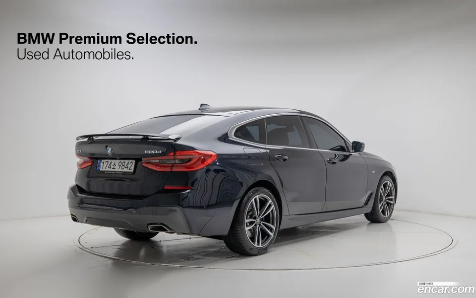 BMW 6 Series GT 620d M 2023 — миниатюра 2