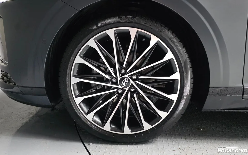 Hyundai Grandeur 2.5 2WD 2023 — миниатюра 5