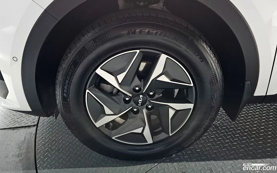 Kia Sorento HEV 1.6 2WD 2023 — миниатюра 5
