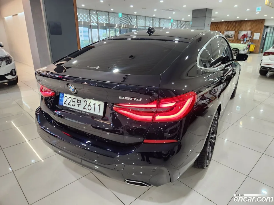 BMW 6 Series GT 620d M 2022 — миниатюра 2