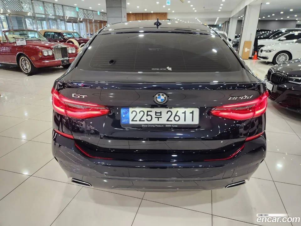 BMW 6 Series GT 620d M 2022 — миниатюра 4