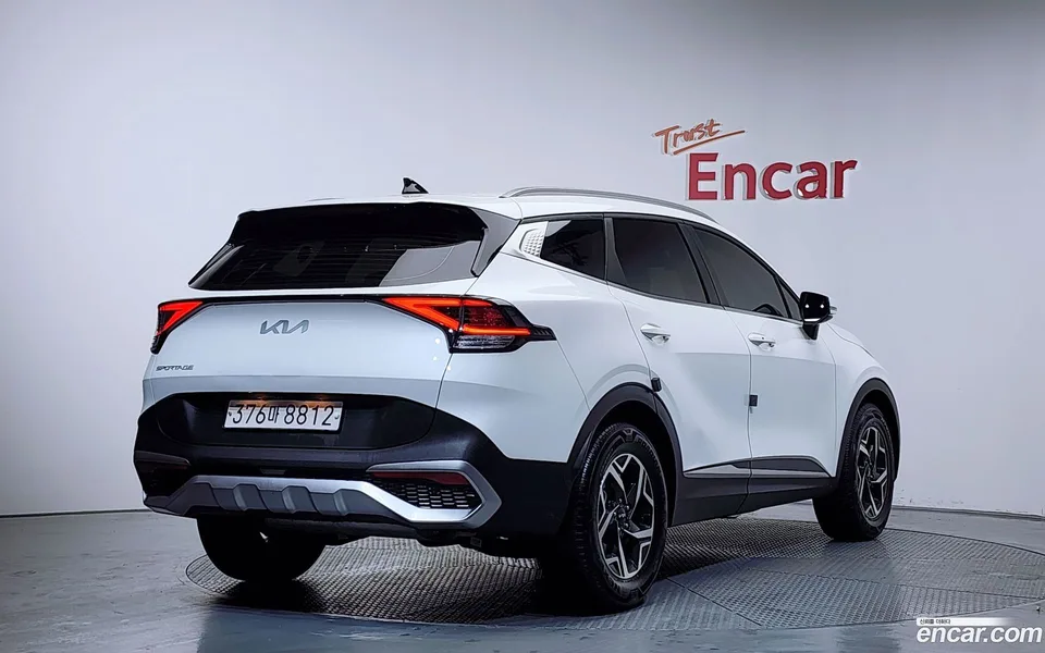 Kia Sportage 1.6 2WD 2022 — миниатюра 2