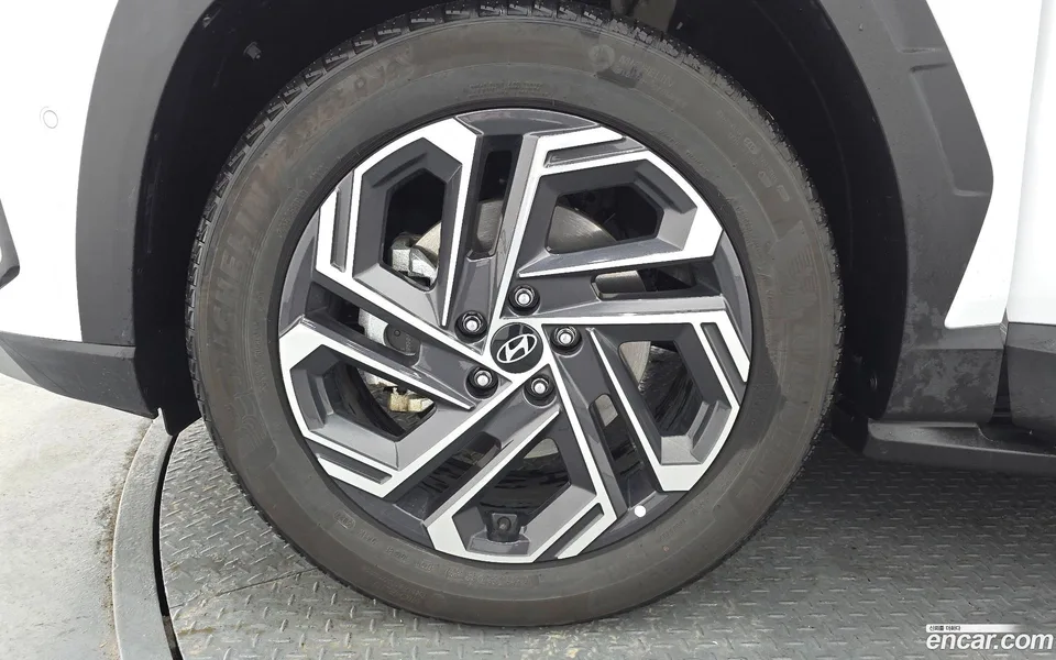 Hyundai Tucson Hybrid NX4 HEV 1.6 2WD 2025 — миниатюра 5