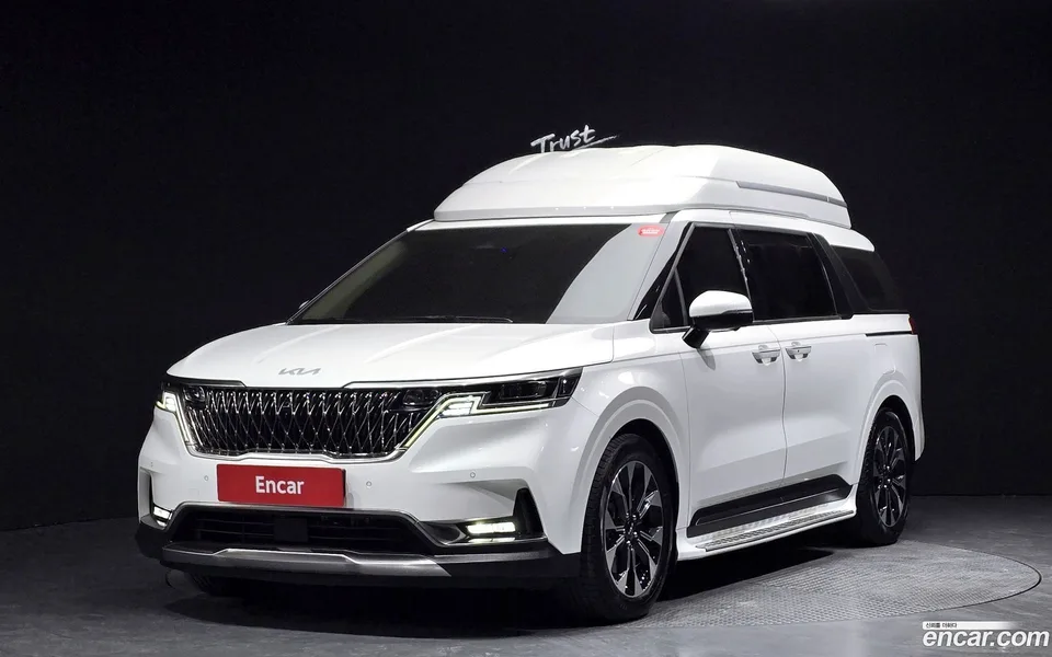 Kia Carnival 9 2022 — фото 1, купить с доставкой в Москву