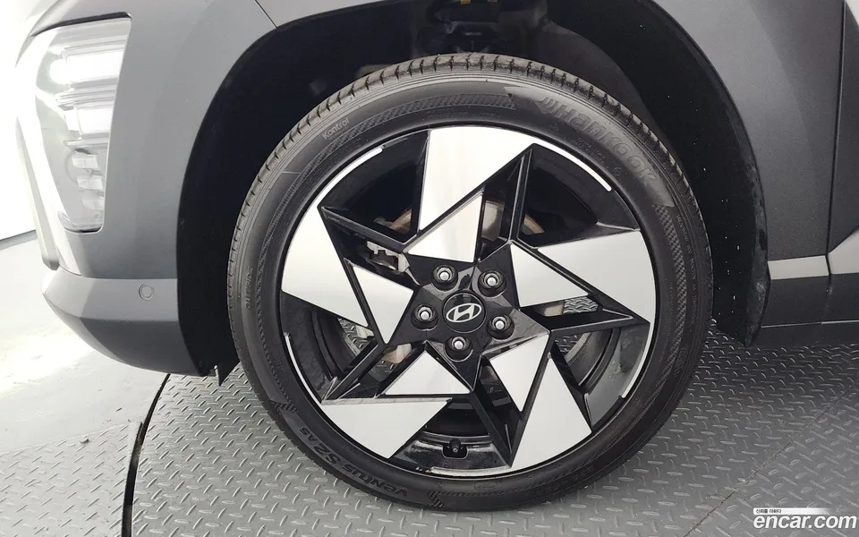 Hyundai Kona 1.6 2WD 2024 — миниатюра 5