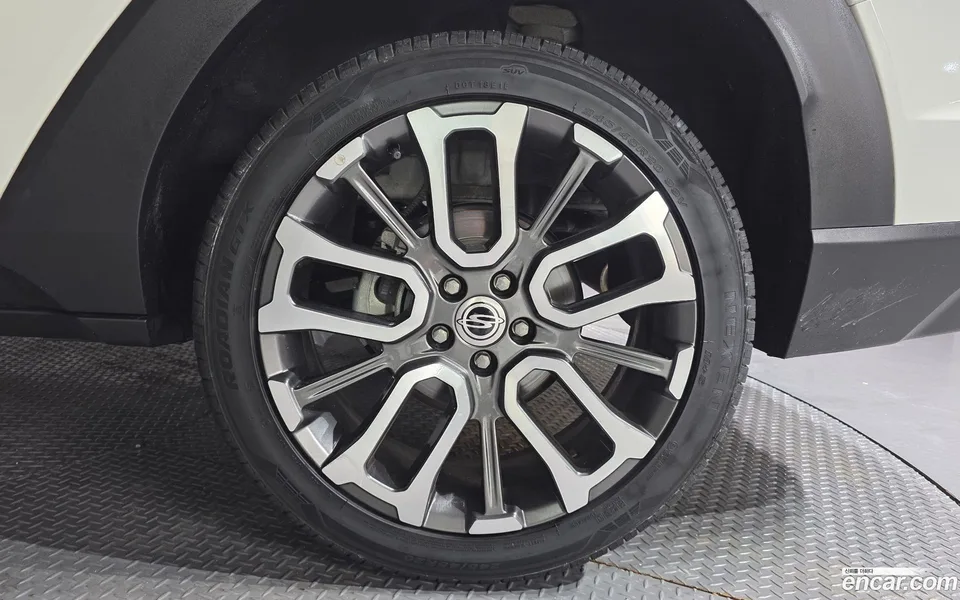 KG Mobility Torres 1.5 2WD 2022 — миниатюра 5