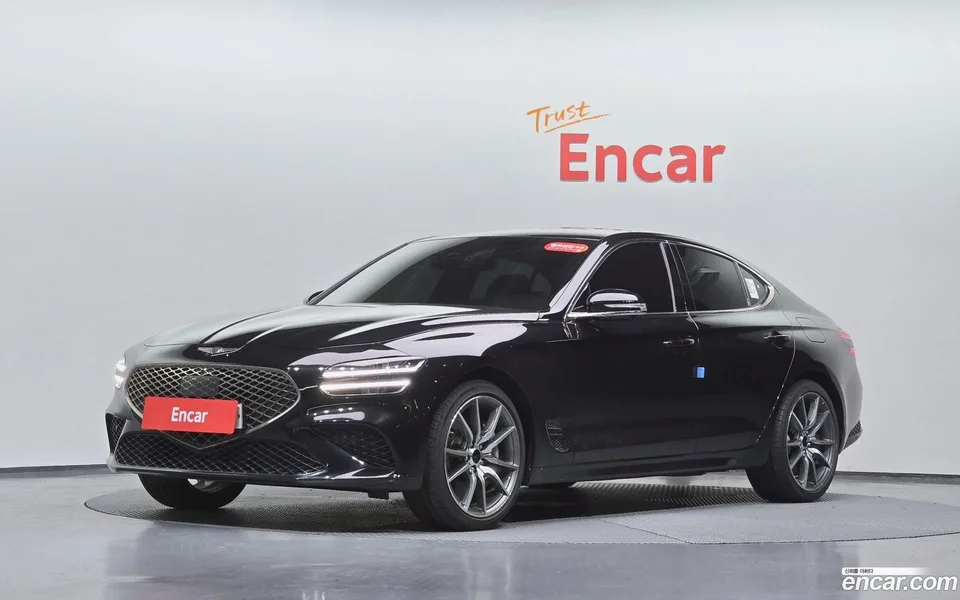 Genesis G70 2.5T 2WD 2024 — фото 1, купить с доставкой в Москву