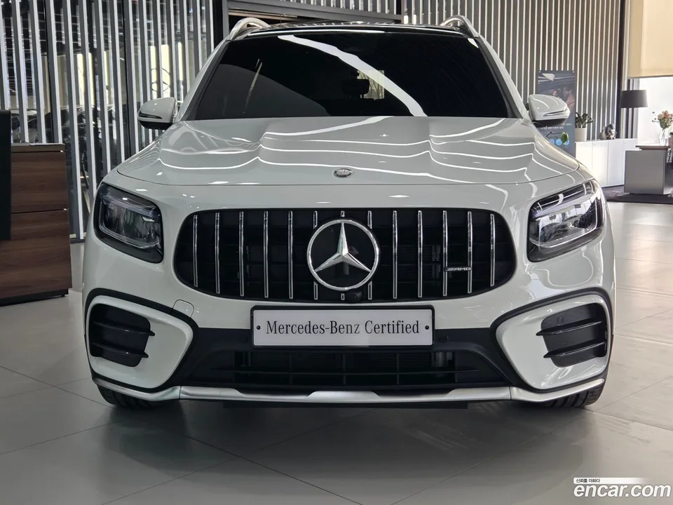 Mercedes-Benz GLB-Class AMG GLB35 4MATIC 2025 — миниатюра 3