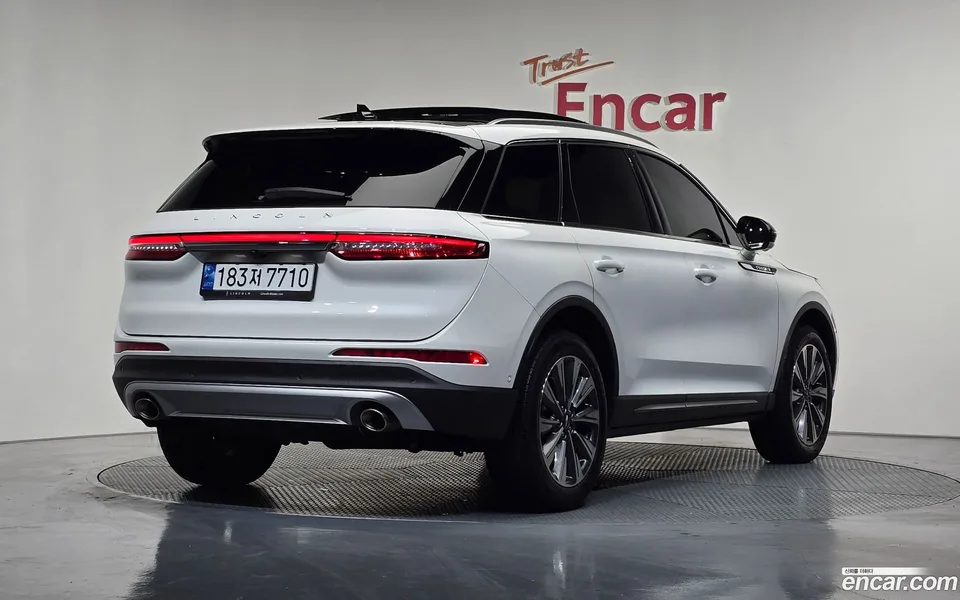 Lincoln Corsair 2.0 AWD 2022 — миниатюра 2