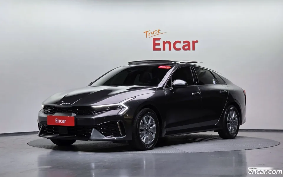 Kia K5 Hybrid 2025 — фото 1, купить с доставкой в Москву
