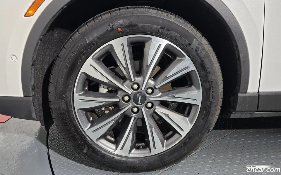 Lincoln Corsair 2.0 AWD 2022 — миниатюра 5
