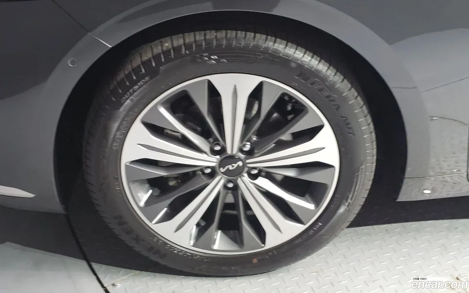 Kia K8 Hybrid 2022 — миниатюра 5