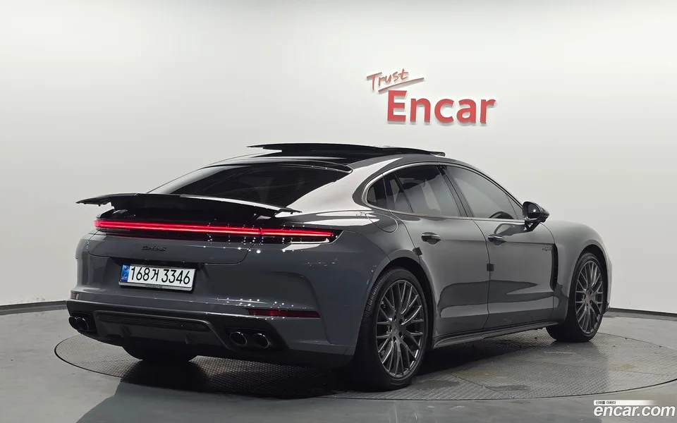 Porsche Panamera (976) 4.0 S E- 2025 — миниатюра 2