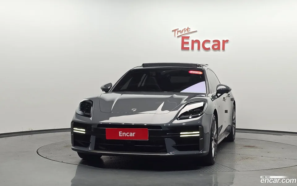 Porsche Panamera (976) 4.0 S E- 2025 — миниатюра 3