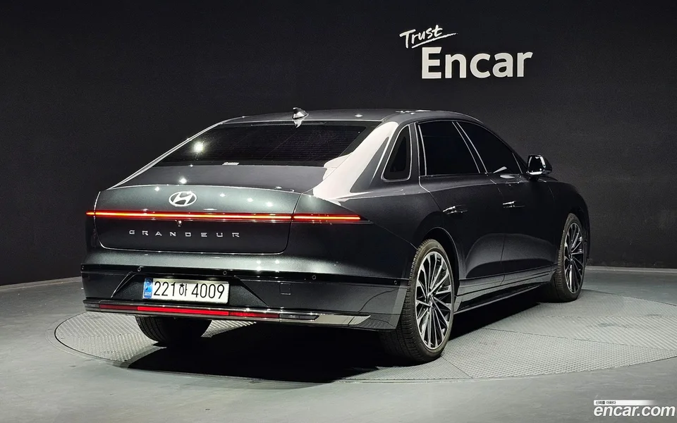Hyundai Grandeur Hybrid 2024 — миниатюра 2