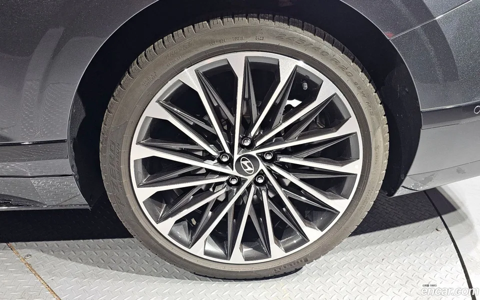 Hyundai Grandeur Hybrid 2024 — миниатюра 5