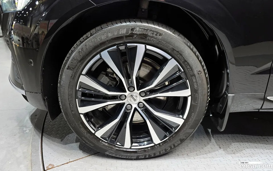 Volvo XC60 B6 2024 — миниатюра 5
