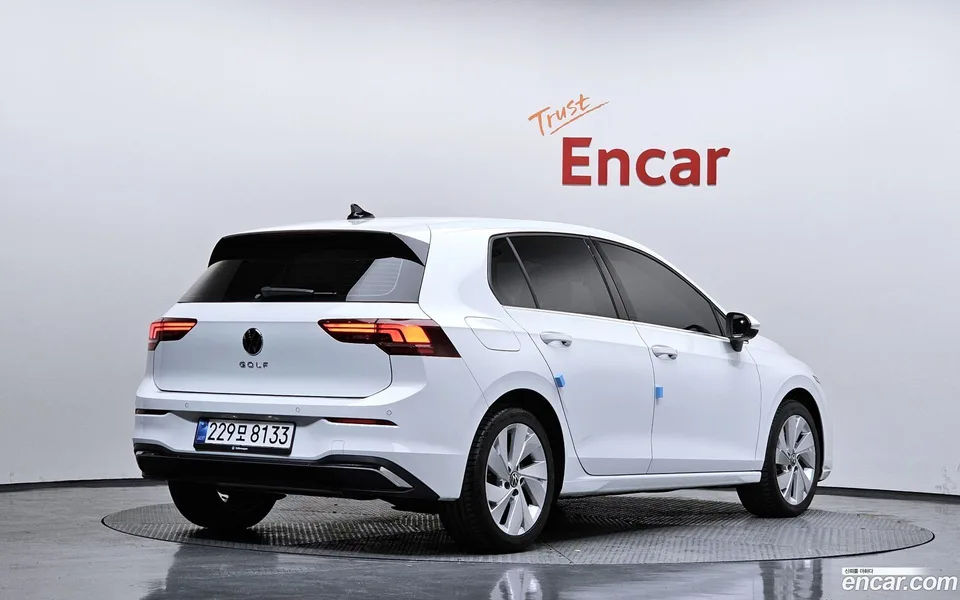 Volkswagen Golf 2.0 TDI 2025 — миниатюра 2