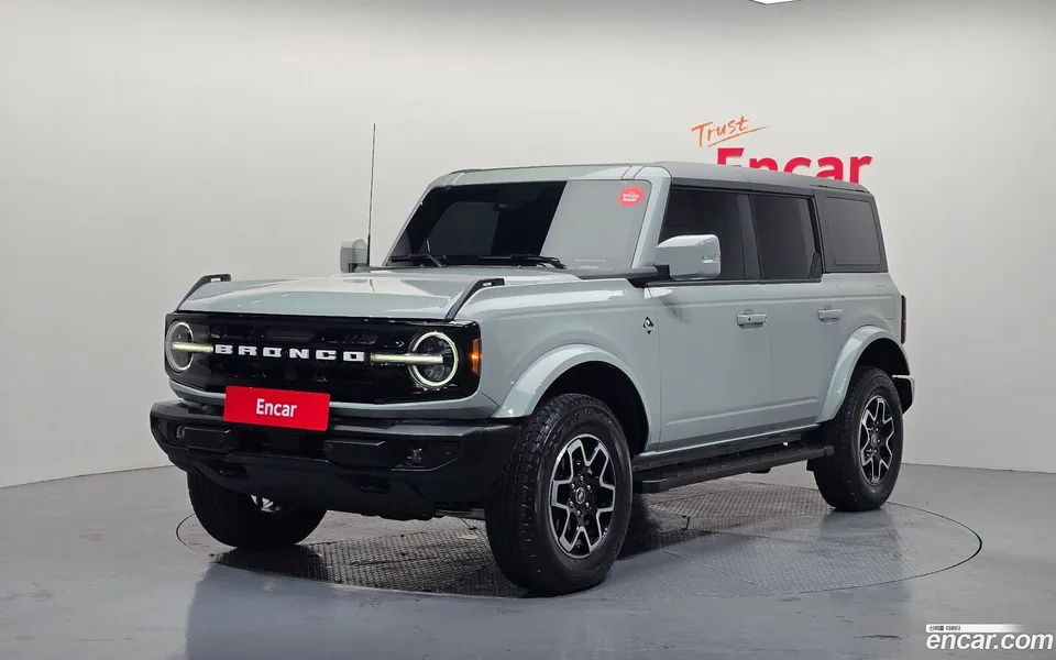 Ford Bronco 2.3 2024 — фото 1, купить с доставкой в Москву