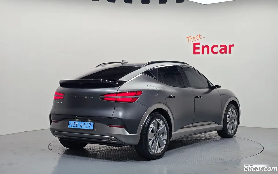 Genesis GV60 AWD 2023 — миниатюра 2