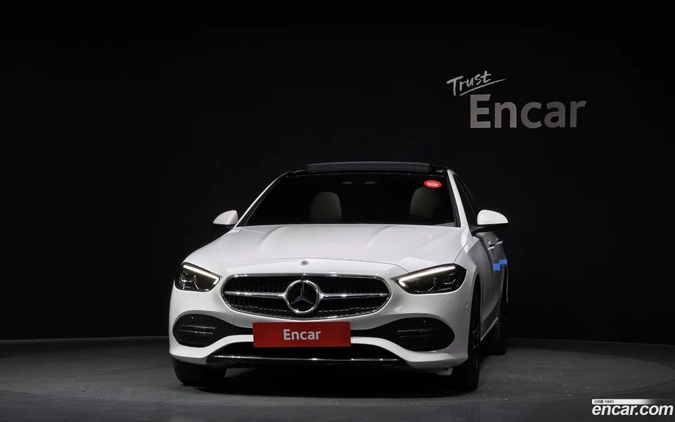 Mercedes-Benz C-Class C300 4MATIC 2023 — миниатюра 3