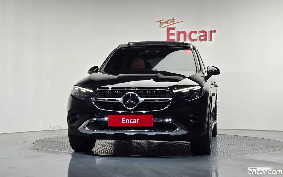 Mercedes-Benz GLC-Class GLC300 4MATIC 2025 — миниатюра 3